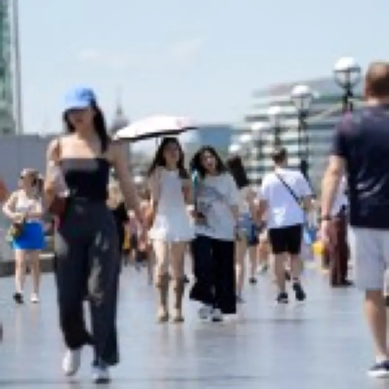 Sadiq Khan issues severe air pollution warning as London braces for 39C heatwave