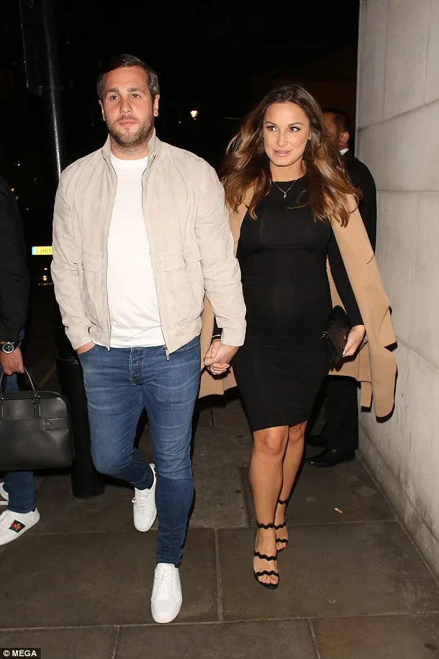 Sam Faiers Shows Off Baby Bump on Date Night