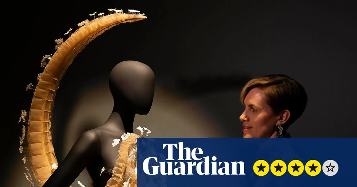 Schiaparelli Review: A Surreal Journey Through Fashion's Avant-Garde Wonderland