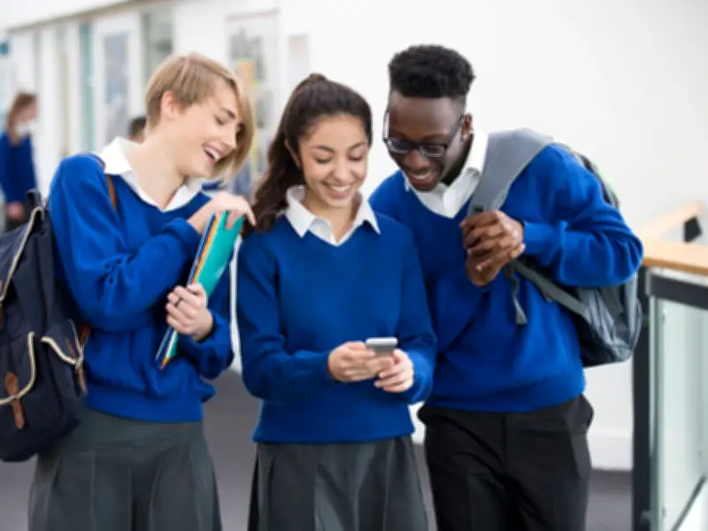 School Social Media Crisis: Brain Rot, Nude Photos, Kids Swiping Books
