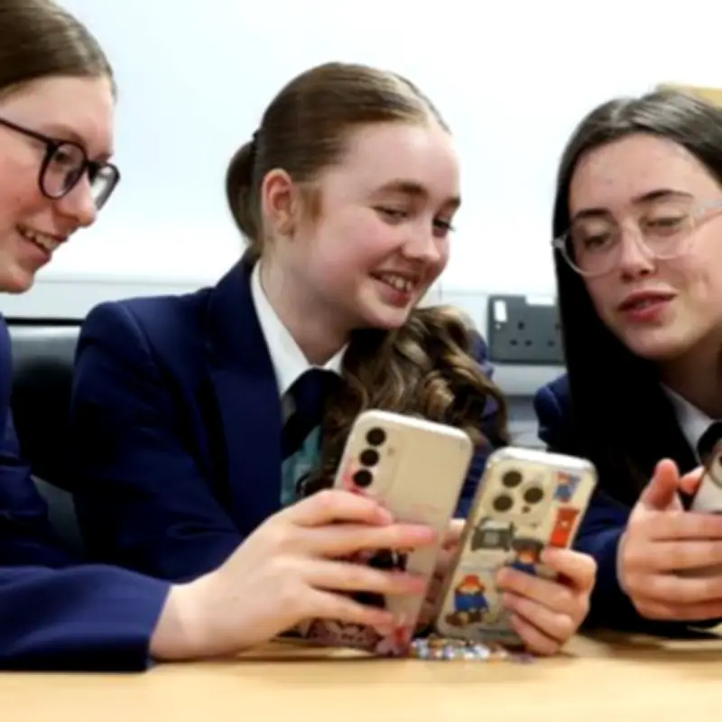 Schoolchildren Speak Out as Social Media Ban for Under 16s Announced
