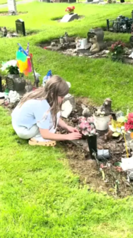 Schoolgirl, 9, Hailed 'Angel' for Tending to Strangers' Graves in Cemetery