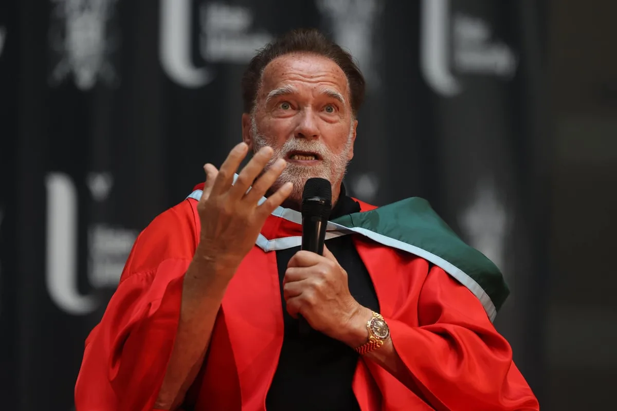 Schwarzenegger Tells Belfast Students: 'Don't Limit Yourself'