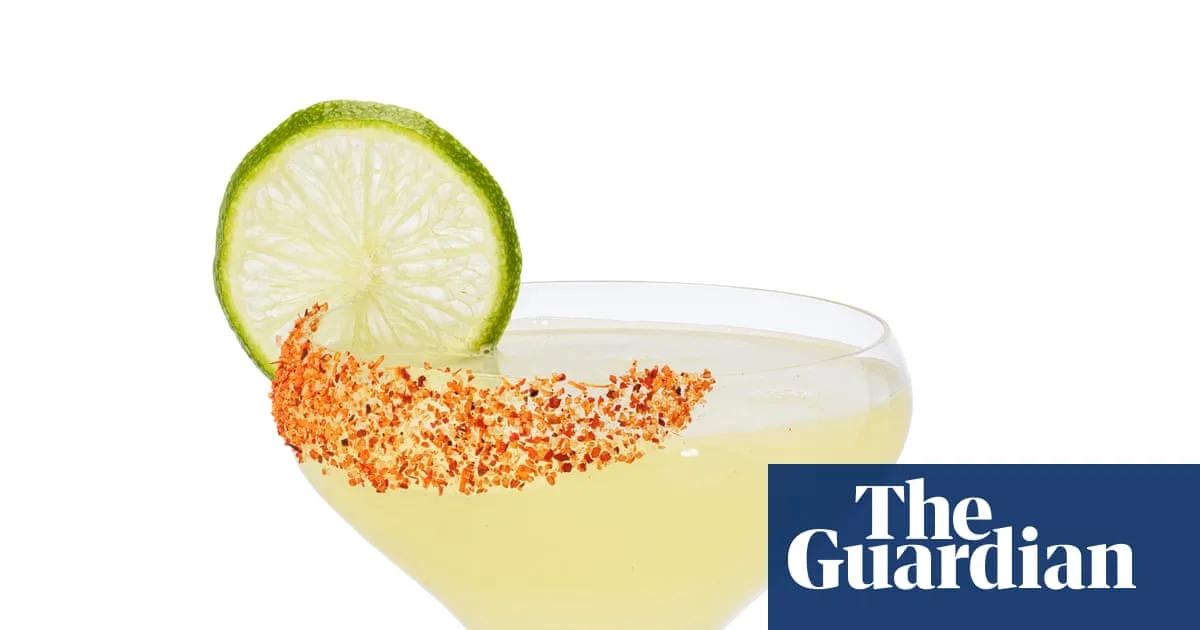 Scotch bonnet margarita: a spicy Caribbean twist on a classic cocktail