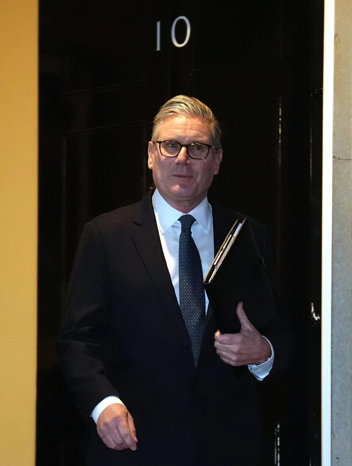 Scottish Labour Leader Calls for Starmer to Resign as Crisis Deepens