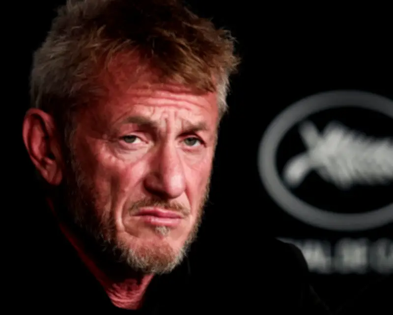 Sean Penn Skips Oscars, Slams Selfies with Holocaust Comment