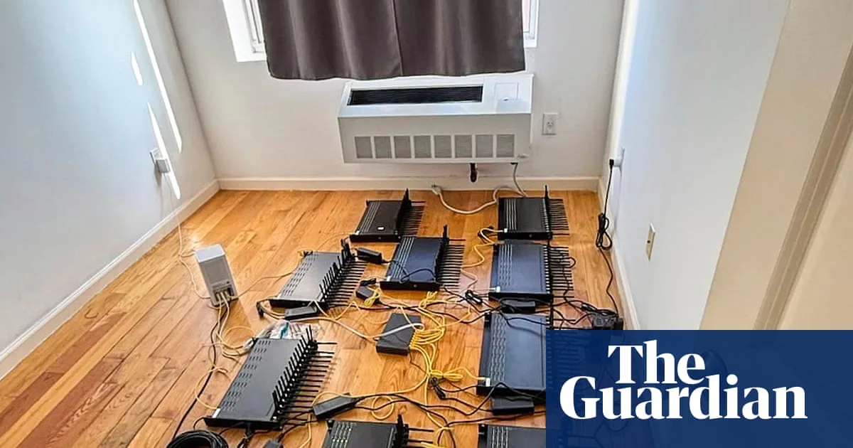Secret Service Dismantles Massive Hidden Telecom Network Near UN