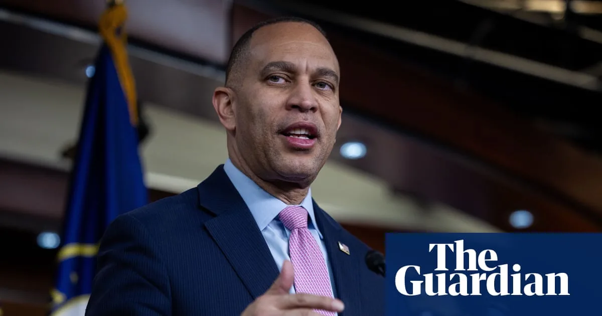 Seven Democrats Cross Aisle to Back Homeland Security Funding Amid ICE Controversy