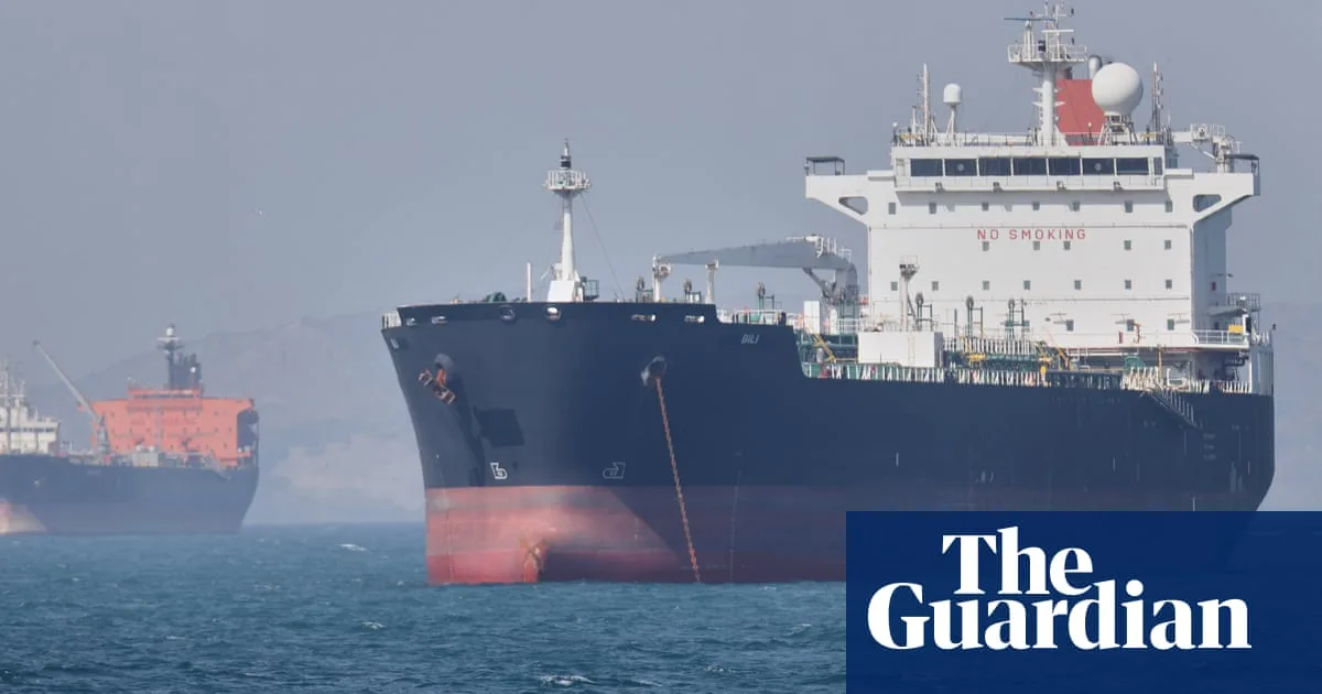 Shadow Fleets Defy Iran's Threats In Strait Of Hormuz