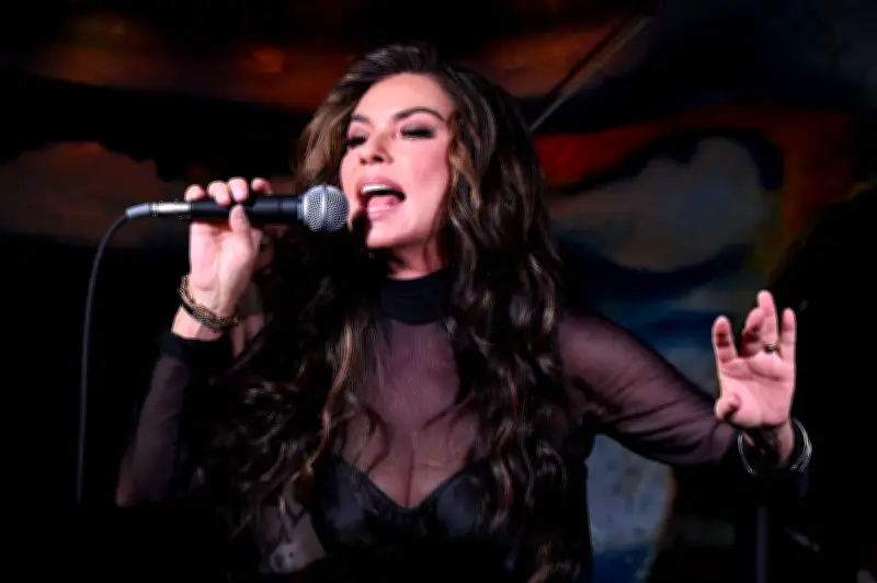 Shania Twain Stuns Fans at Intimate Shacklewell Arms Gig in London