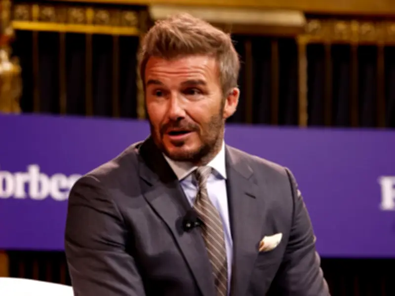 Shaquille O'Neal Jokingly Demanded $1M Reward for Returning Beckham's Wallet