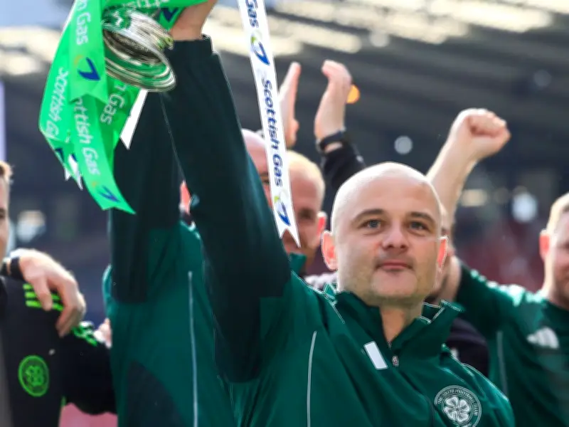 Shaun Maloney tipped for future Celtic manager role by Jackie McNamara