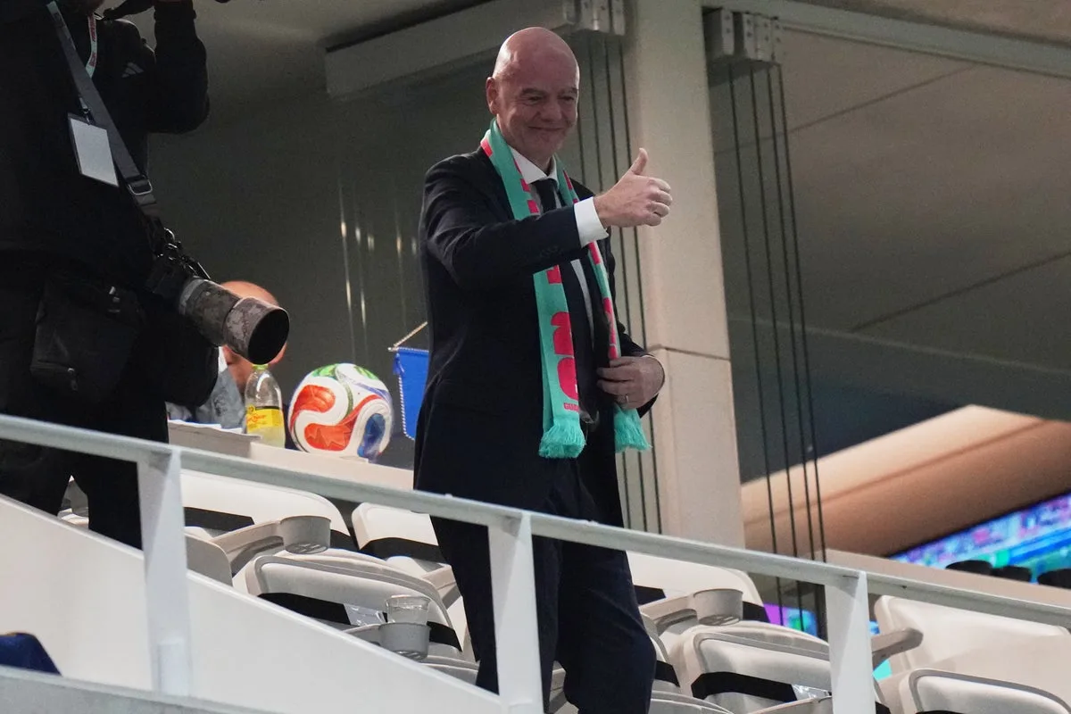 Sheinbaum and Infantino Review Mexico's 2026 World Cup Plans
