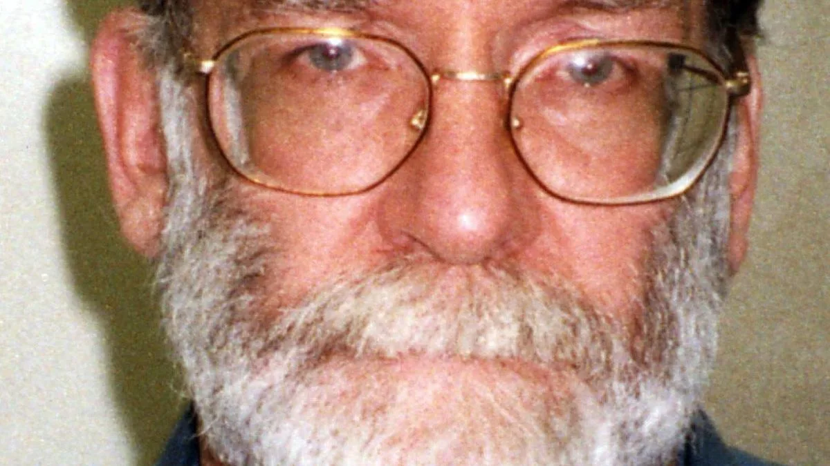 Harold Shipman's Final Letters Reveal Chilling Final Words About Wife