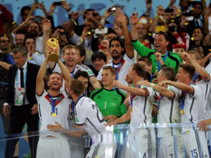 Shkodran Mustafi: Everton's 14-Minute Man Who Won the World Cup