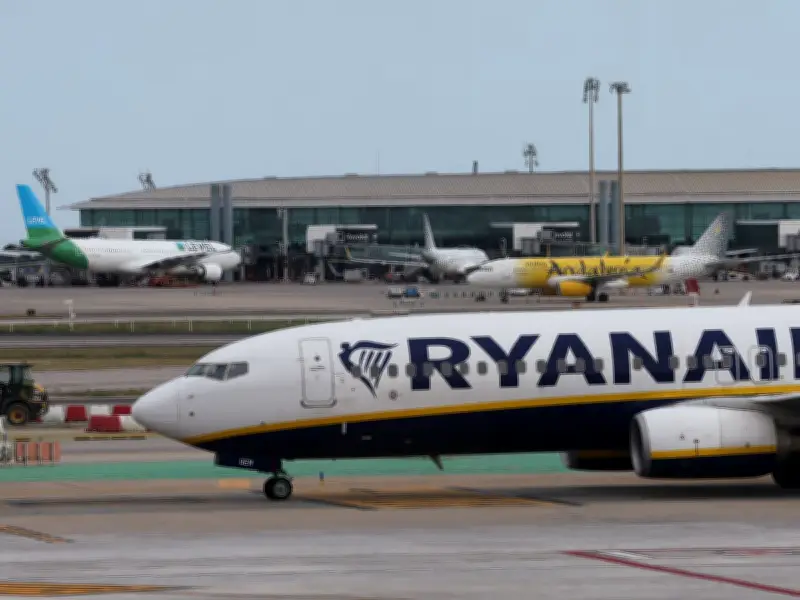 Simon Calder Names Ryanair 'Best Airline in the World' Despite Criticism