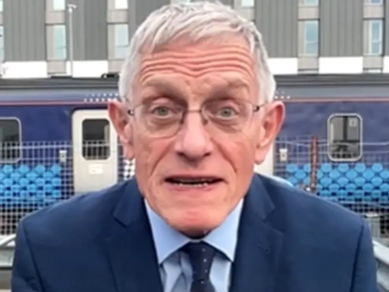 Simon Caulder Urges Rail Passengers to Swap Travel Dates Amid Heatwave