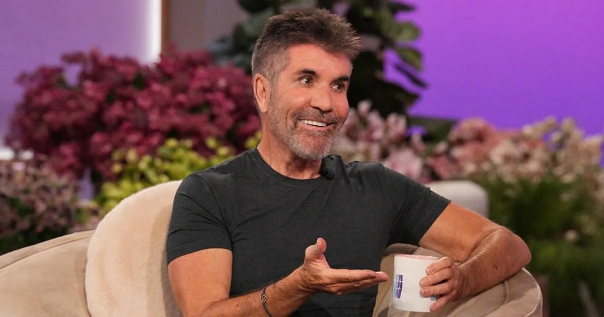 Simon Cowell's Awkward Clapping Entrance on Jennifer Hudson Show Baffles Fans