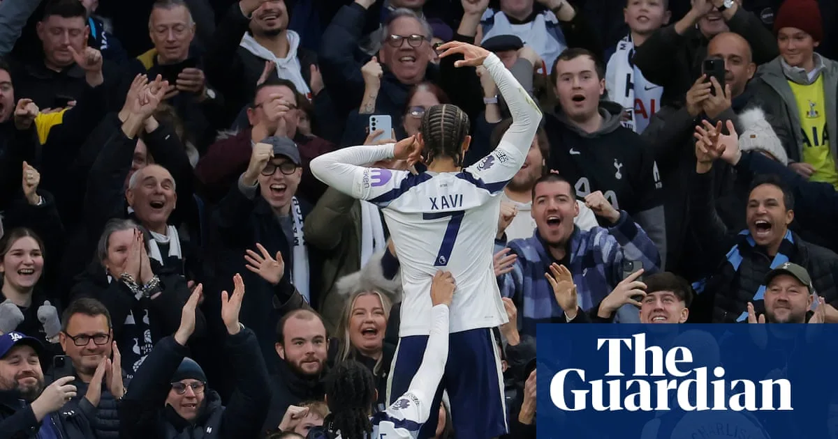 Simons Stars As Spurs Beat Brentford To End Home Woes
