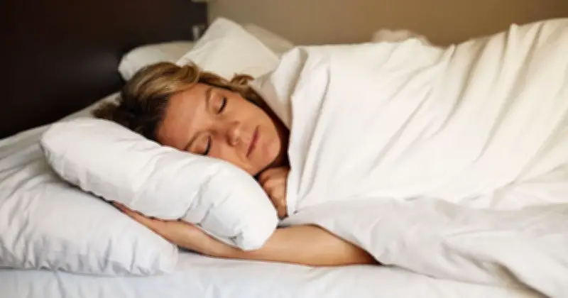 Simple Brain Trick to Fall Asleep: Expert Shares Daytime Routine