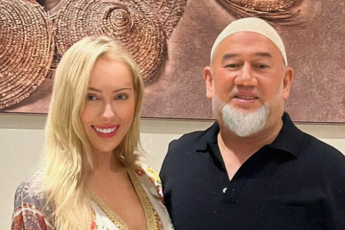 US singer demands divorce after 'unknowingly' marrying Malaysian sultan