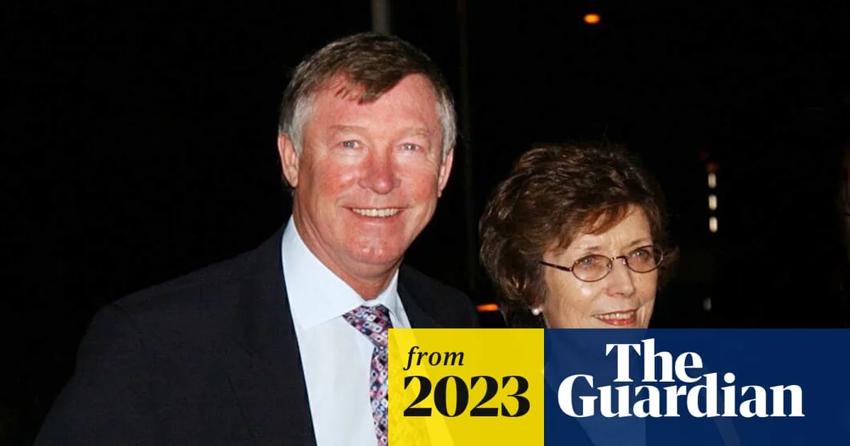 Sir Alex Ferguson Housebound After Wife's Death