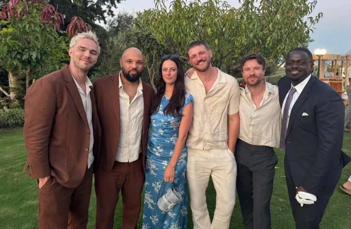 Skins Stars Reunite 16 Years After Show