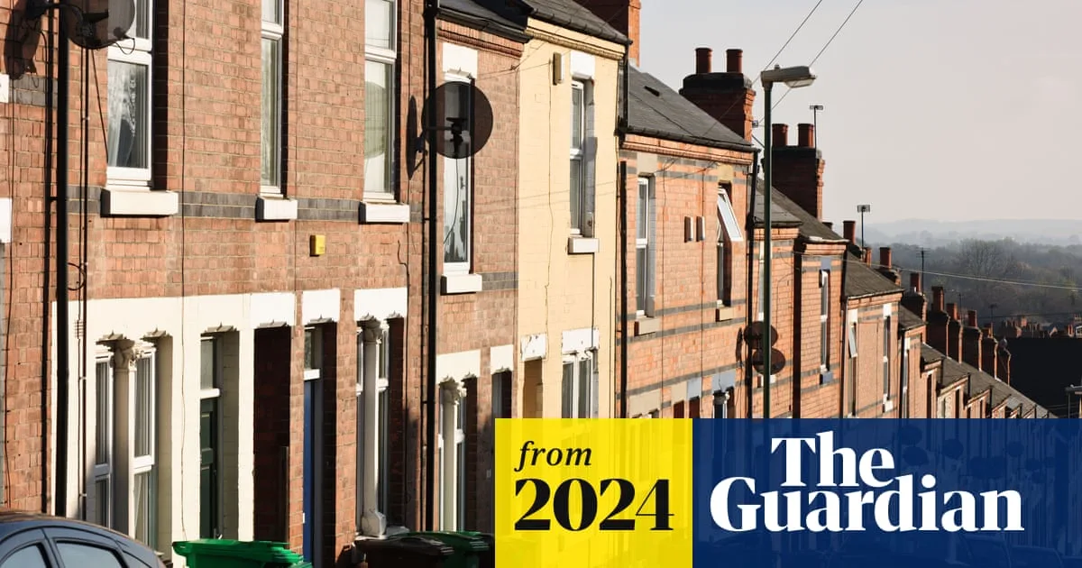 Sky to Cut 1,000 Jobs as Customers Shift to Streaming