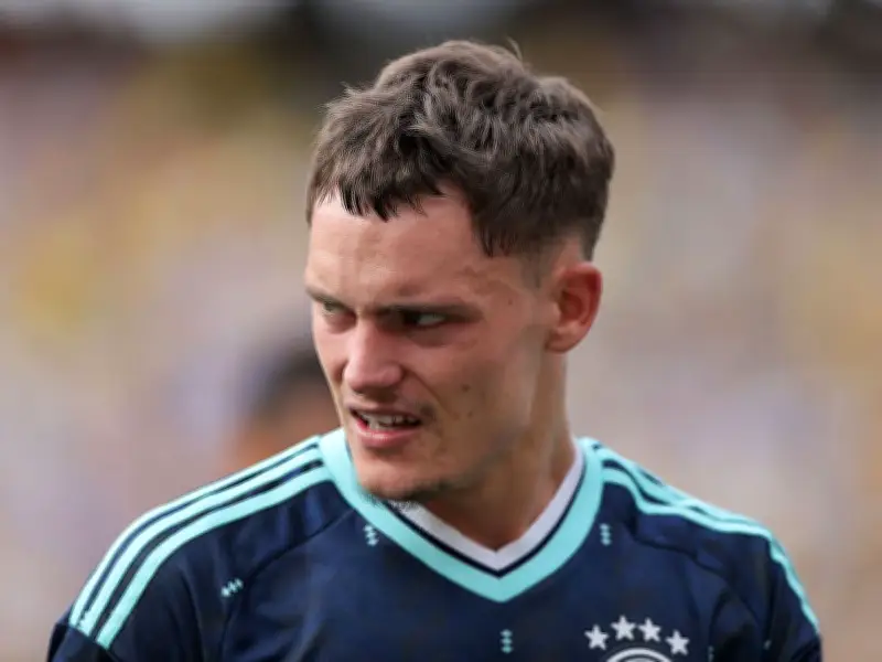 Smicer: Iraola Must Build Liverpool Around £116m Wirtz