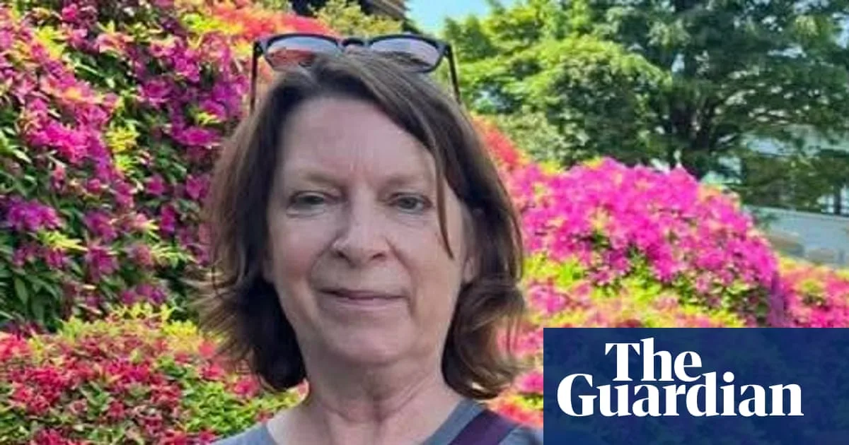 UK border rules for dual nationals discriminatory against women, campaigners say