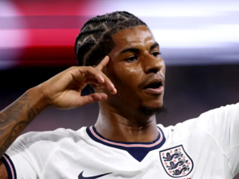 Spanish Media Question Anthony Gordon as Marcus Rashford Looms