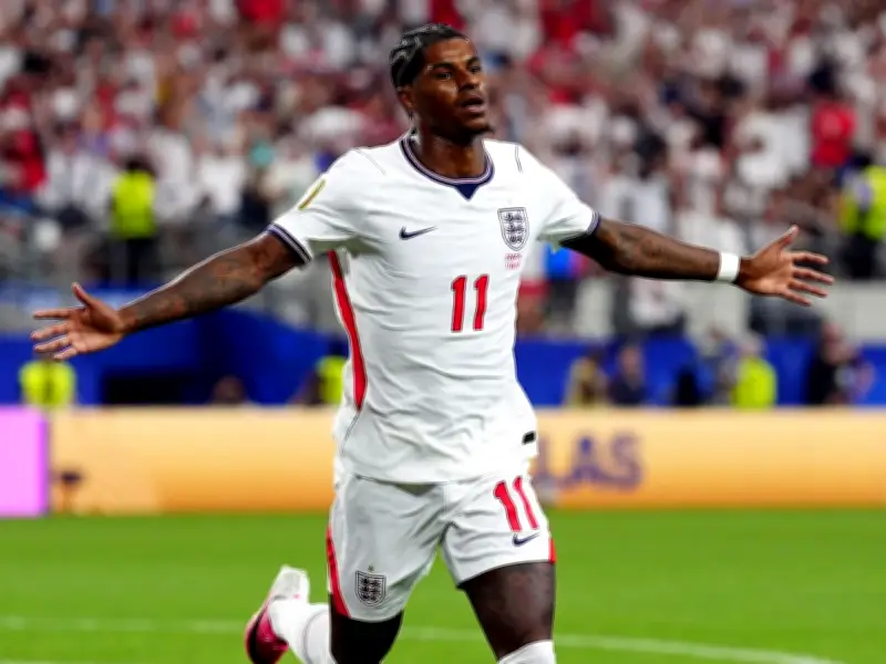 Spanish Media Slams Anthony Gordon as Marcus Rashford Outshines Him