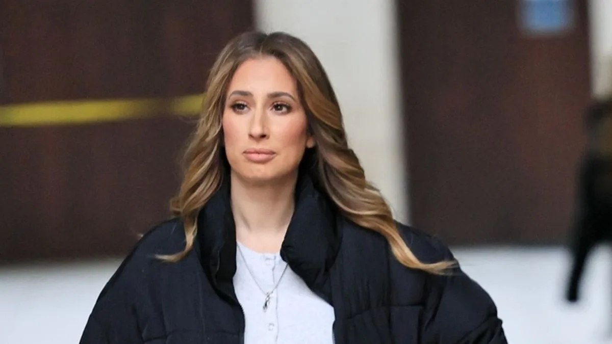 Stacey Solomon Spotted Without Wedding Ring Amid Split Rumours