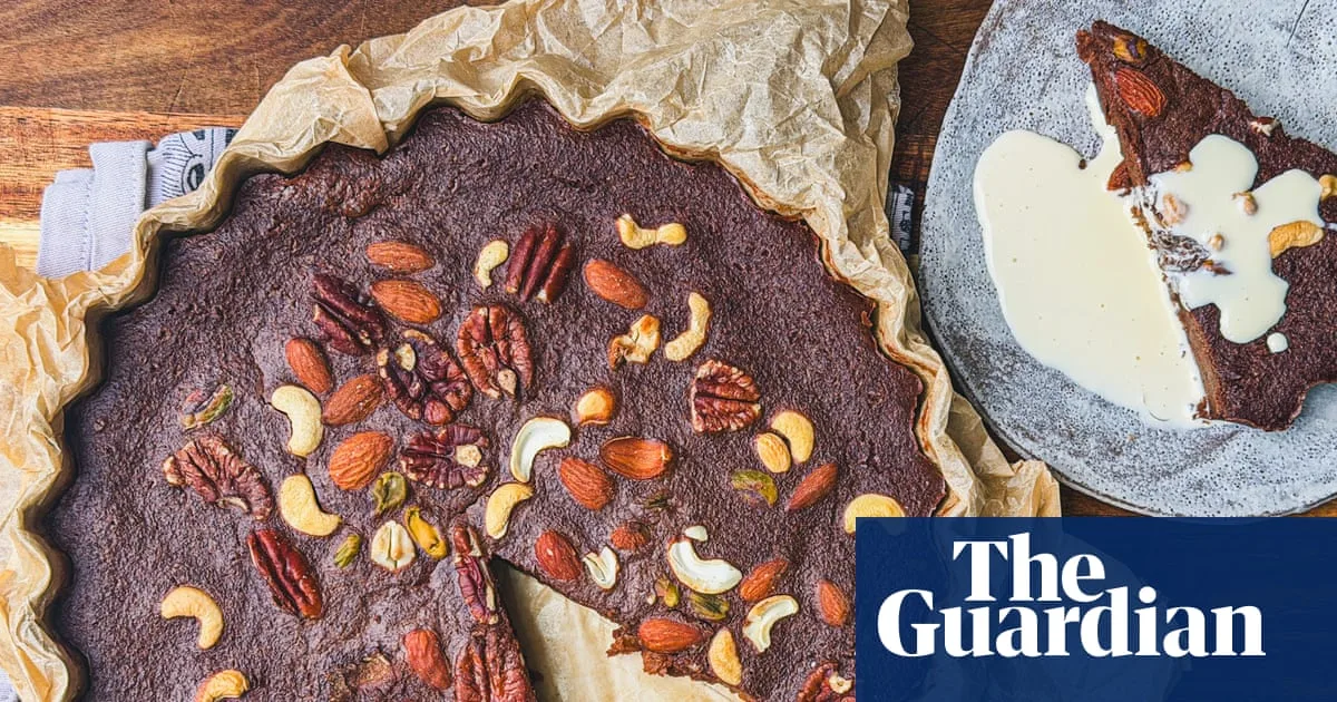 How to turn stale bread into an Italian village cake