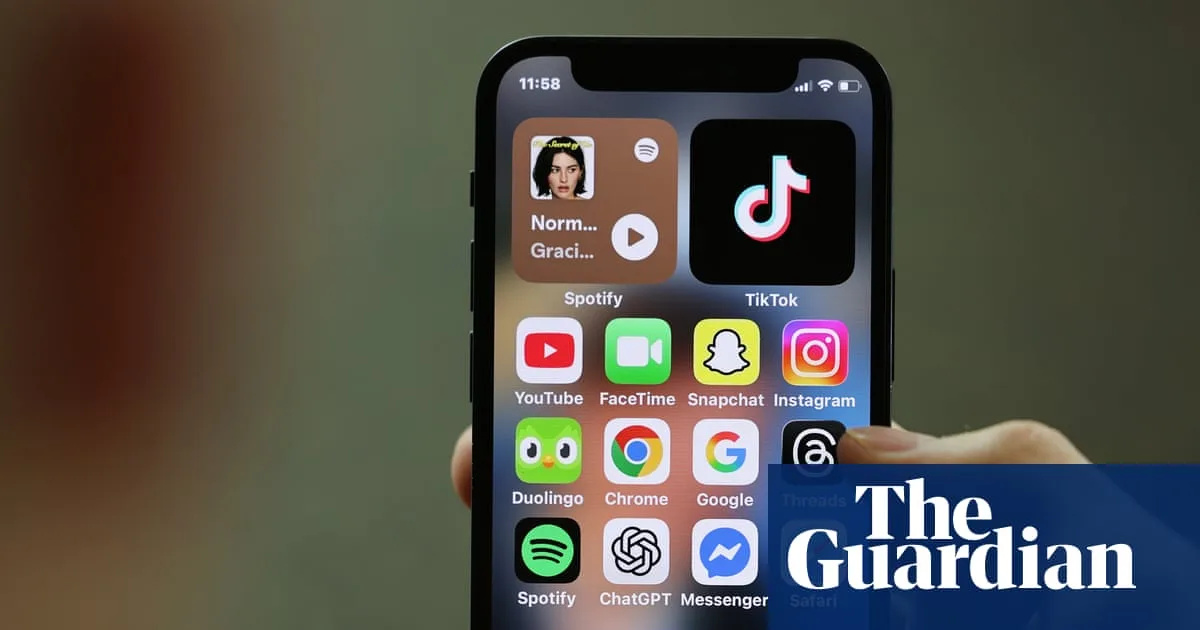 Starmer's Social Media Ban For Under 16s Explained