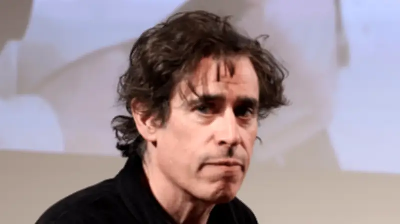 Stephen Mangan warns West End theatre tickets becoming 'playground for rich people'