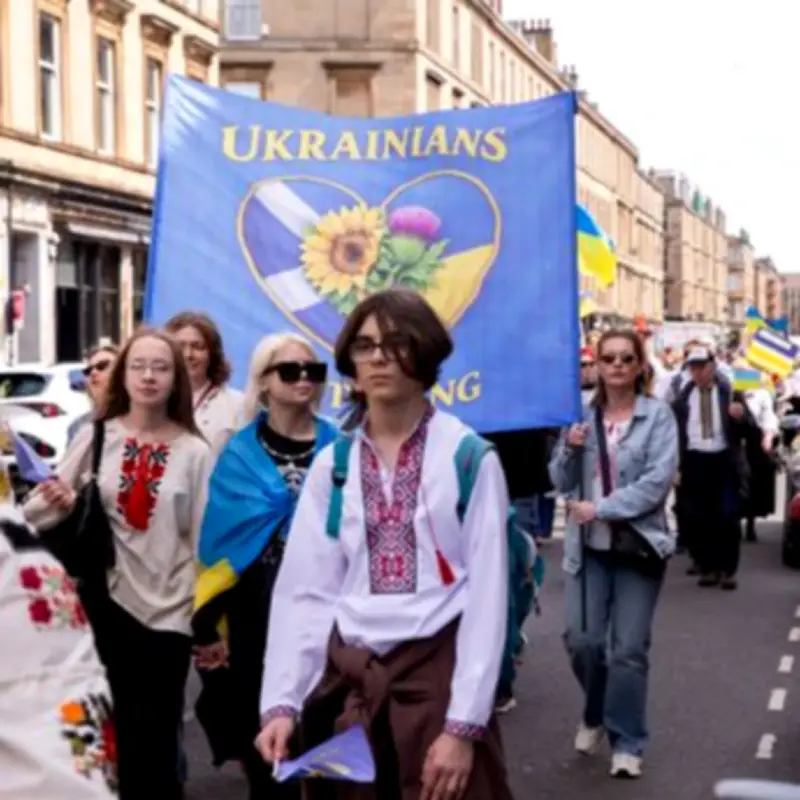 Stirling Ukrainians join Glasgow parade celebrating unity and gratitude