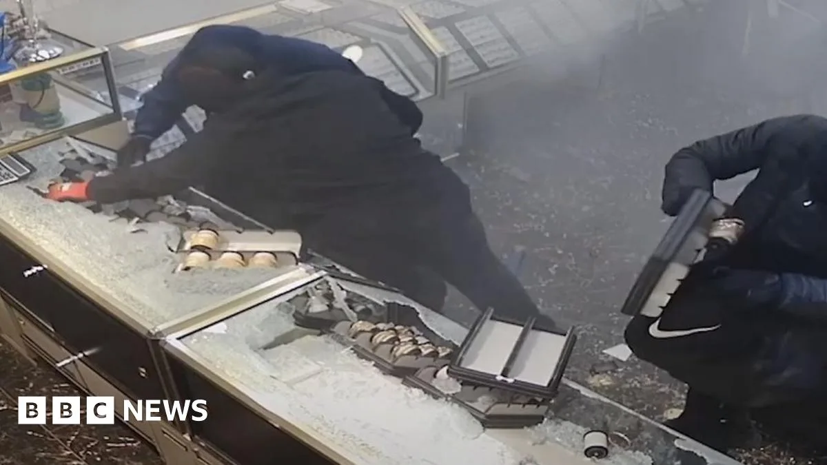 Five Men Convicted of £300k Jewellery Shop Ram Raid in Birmingham