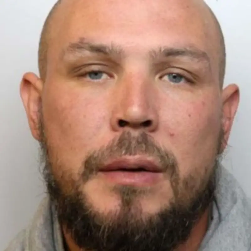 Stretford burglar jailed for 10 months after fleeing empty-handed on bike