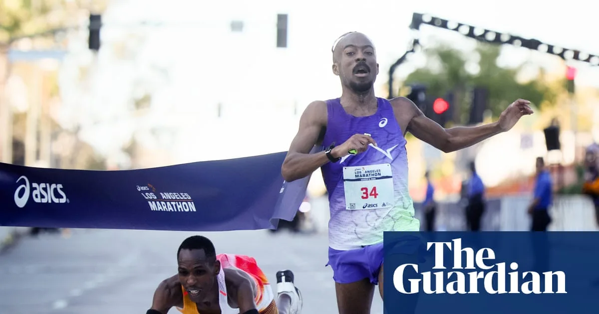 Substitute Teacher Wins LA Marathon in Historic Photo Finish