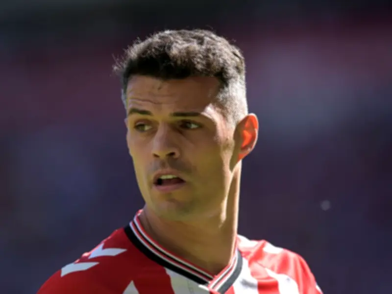 Sunderland Furious as Chelsea Make £8m Bid for Granit Xhaka