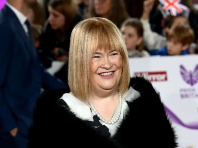 Susan Boyle cancels US gig after manager's dental work, fans baffled
