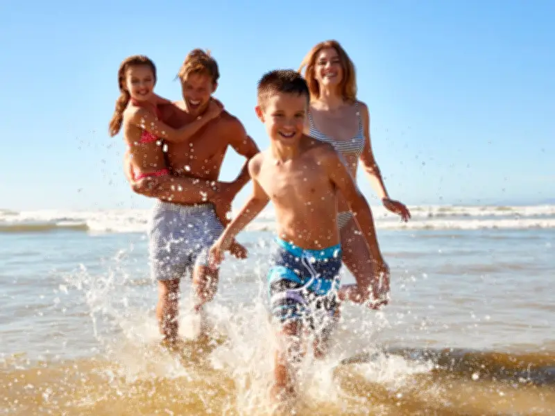 Swimsuit Color Warning: Parents Urged to Prioritize Safety Over Style