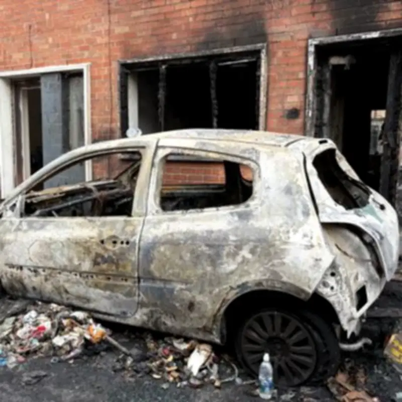 Swinney Condemns Racist Violence After Belfast Attack Sparks UK Protests