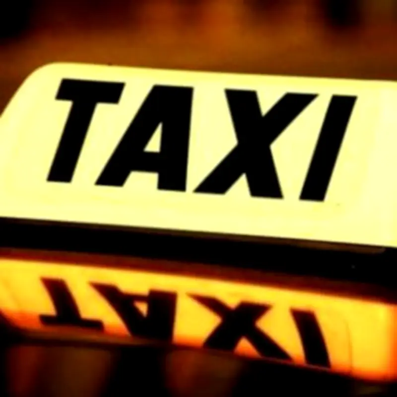 Taxi Driver Fined £2,694 for Taking Kids to School Without Licence