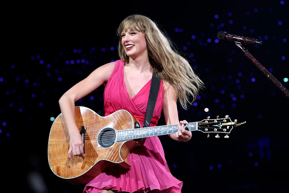 Taylor Swift Finally Owns Her First Six Albums After Six-Year Battle