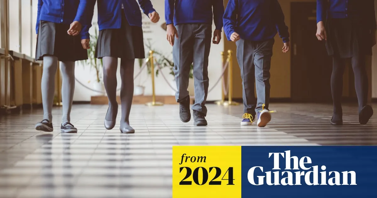 Teachers Urged to Spot Sextortion Signs After Teen's Suicide