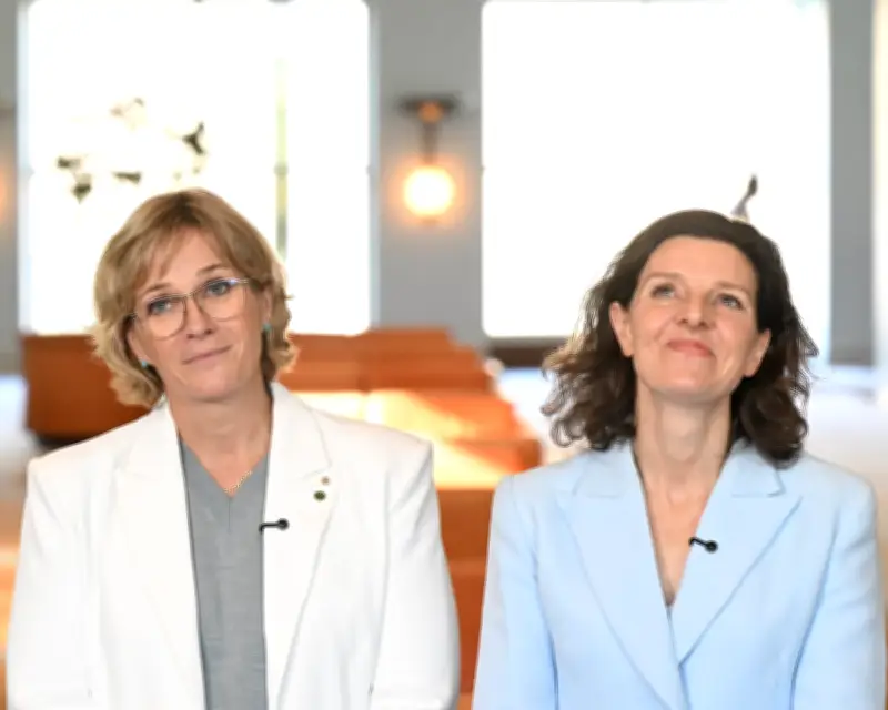 Teal MPs Steggall and Spender Launch New Party Community Strong Australia