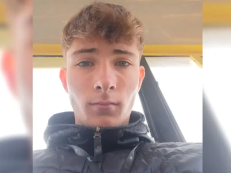Teen Burned Photo of Girlfriend's Dead Nan, Told She'd 'Rot in Hell'