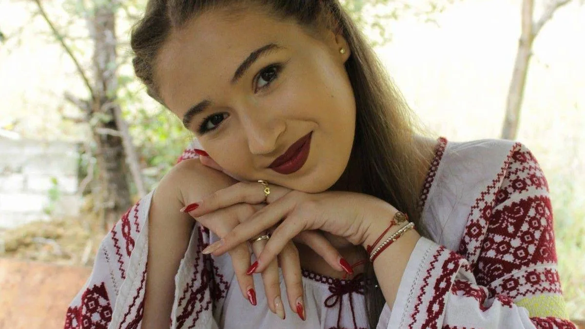 Teen Singer, 17, Dies from Stroke After Collapsing at Romanian Festival